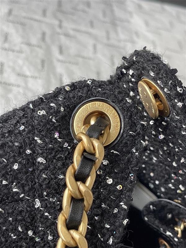 2026131204617177 700